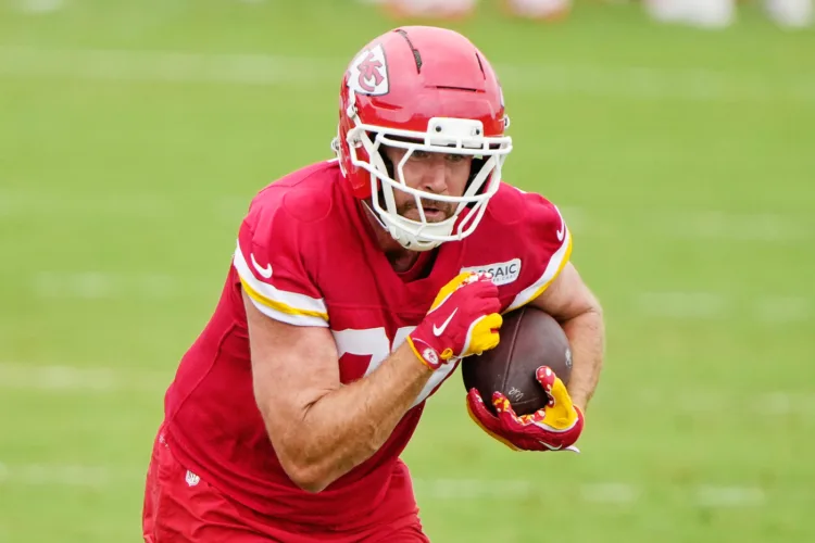 KC's Kelce relieved he's back on the field